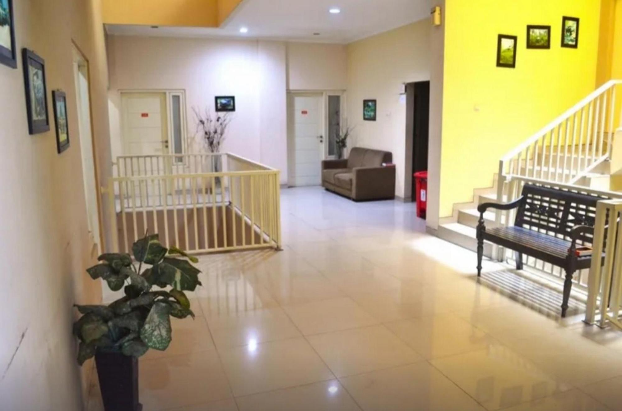 Reddoorz Near Plaza Araya Malang Hotel Blimbing  Luaran gambar